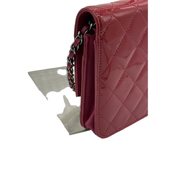 Chanel Patent Quilted Brilliant Wallet On Chain WOC Berry*Gorgeous with COA - Picture 9 of 15